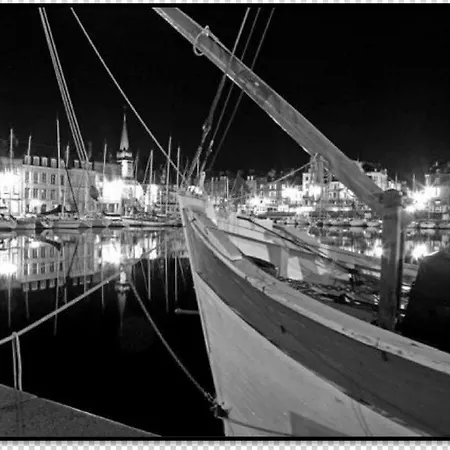 Le Bellevue - Beautiful Sea View Honfleur