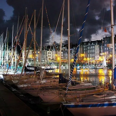 Le Bellevue - Beautiful Sea View Daire *