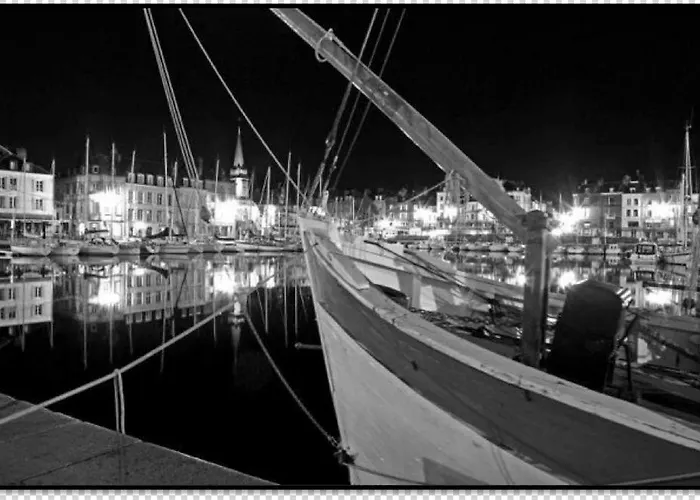 Le Bellevue - Beautiful Sea View 翁弗勒尔